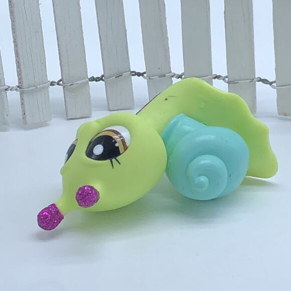 Littlest Pet Shop Blythe Vacation Neon Green Purple Sparkling Big Snail #2218 - Picture 3 of 4
